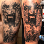 Healed/fresh comparison on the greek themed arm of a good friend of mine to honor his roots! It took about 7,5 hours and was a lot of fun. 