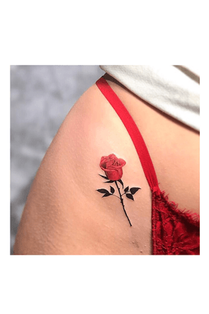 Red rose...#rosetattoo #minitattoo #tattooflowers #tattooartist #tattoostyle #ink #inked #santotattooshop