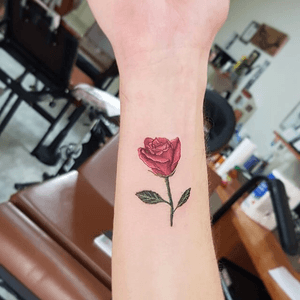 Rose...#rose #RoseTattoos #flowertattoo #minitattoo #tattooartist #tattoostudio #ink#inked #panamatattoo 