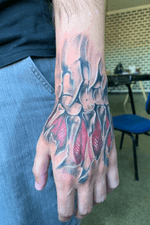 Tattoo na mão #anatomy #anatomia #realism #realismo 