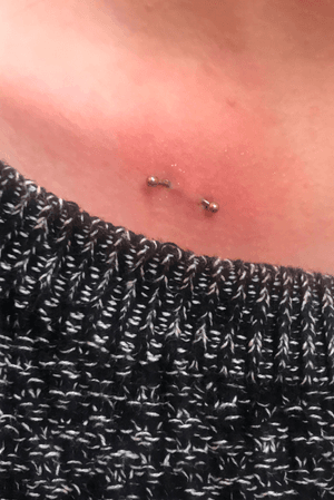 Surface chest piercing