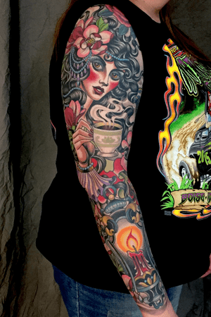 #traditional #neotraditional #pinup #lantern #color #sleeve #DarcyNutt #chalicetattoo 
