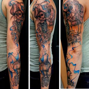 Pirate sleeve cover up 