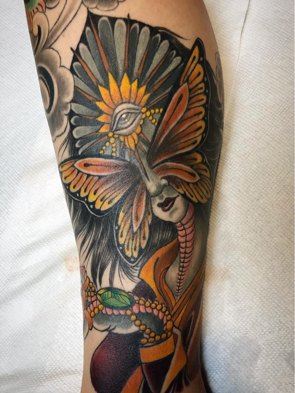 Tattoo by Pete Vaca #PeteVaca #tattoodo #tattoodoapp #tattoodoappartists #besttattoos #awesometattoos #tattoosforgirls #tattoosformen #cooltattoos #neotraditional #butterfly #thirdeye #color