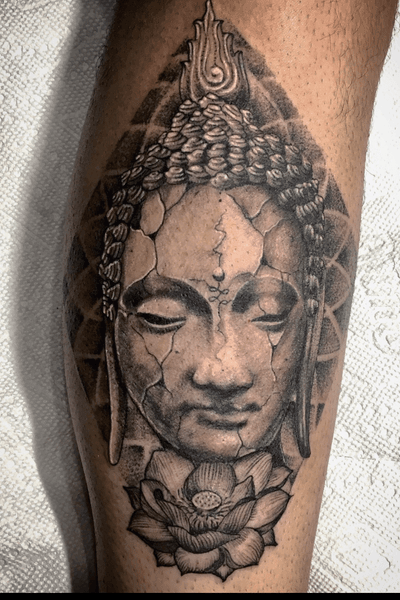 Great pleasure putting this together. Sense of peace. Booking now. Thanks for viewing. Blessed day everybody 🤙🏽 #peaces #buddhatattoo #fkirons #neotatmachines #tatauje #spiritual #blackandgreyrealism #realism #thirdeye #blackworkers_tattoo #blackwork #bng #inked #arte #stayblessed #motivated #goodvibes #positivity #hustle #grind #inspired #instaart #igdaily #girlswithtattoos #tattoos #guyswithtattoos #ink #inked #tattooed