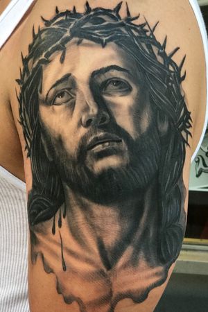 Portrait of jesus done from #eccehomo painting.#jesus #jesustattoo #realistictattoo #religious #religioustattoo #blackandgreytattoo #portraittattoo 