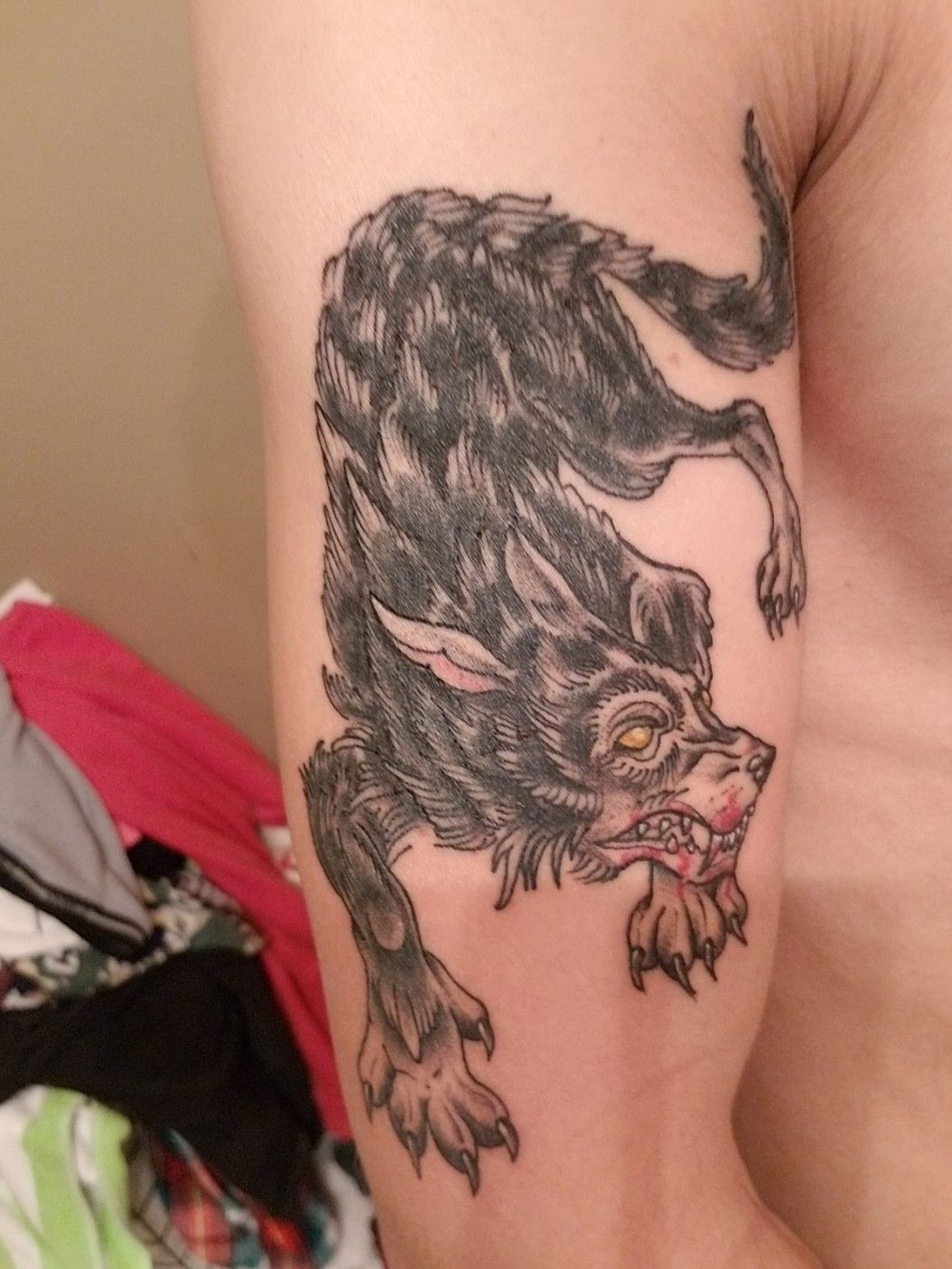 Japanese style angry wolf tattoo  Tattoogridnet