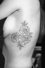 Tattoo by valentine #roses #flower #lines 