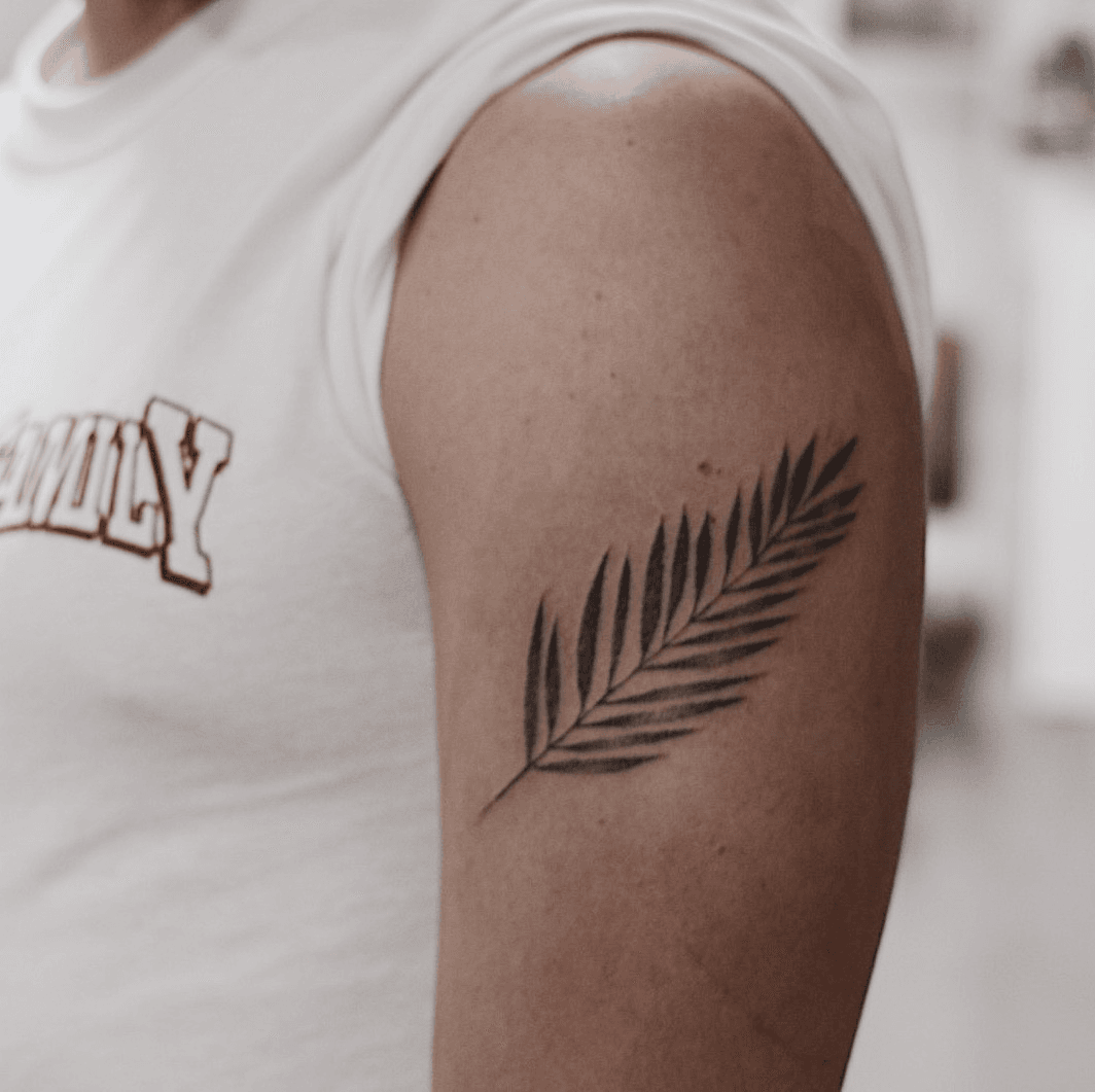 Tattoo uploaded by Lesine @ Hong Kong • Palm leaf / handpoke •  Tattoodo