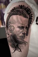 Ragnar! Would love to do more like this #portrait #blackandgrey #realism #tattooartist #tattooart 