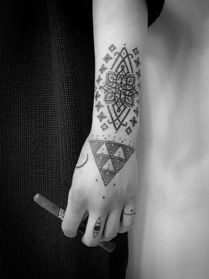 Tattoo by Juodi Dygsniai #JuodiDygsniai #uniquetattoos #unique #different #special #besttattoos #dotwork #Linework #tribal #symbol #pattern #ornamental #handtattoo