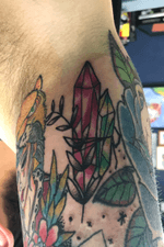Pit crystals free your mind #solidink #meekBtattoos #sandiego #california #trad #traditional #traditionaltattoo #color #BoldTattoos #life ##hivecaps #fkirons #neotraditional #neotraditionaltattoo #crystal #