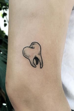 I'd love to have a tattoo of a tooth with possibly Nothing,Nowhere lyrics above and below it or maybe the words "nothing" and "nowhere" above and below it, haven't decided yet