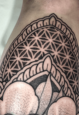 Heres a closeup of a recent piece, thanks for looking and get in touch to book in. #blackworktattoo #peonytattoo #blackworksubmission #blackink #dotwork #dotworker #dotworkartist #dotworktattoo #botanicaltattoo #floraltattoo #wakefield #mandala #mandalatattoo #ornamentaltattoo #peonytattoo
