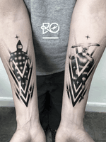 By RO. Robert Pavez • Roots 👁 HAIN * SELK’NAM • Done in studio ZOI TATTOO • Stockholm 🇸🇪 2019 #engraving #dotwork #etching #dot #linework #geometric #ro #blackwork #blackworktattoo #blackandgrey #black #tattoo #fineline