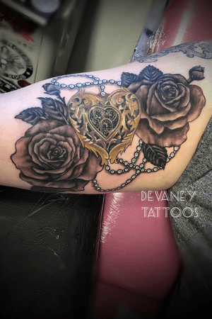 Locket healed roses and beads fresh . #tattooartist #tat #devaneytattoos #ink 