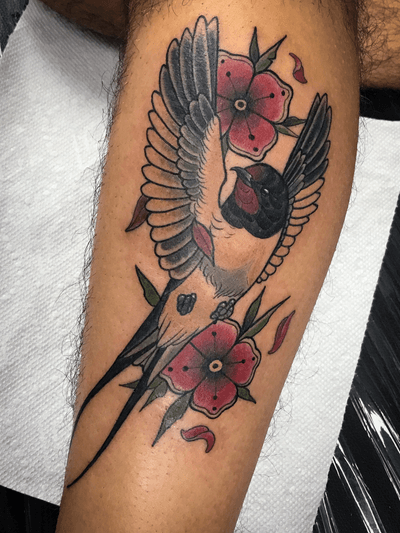 Tattoo done for Paul. Thank you for the trust and strenght . Bookings: neosinclart@gmail.com . Tatuando en @sevenfoldtattoo Usando @fkirons @ttechofficial @criticaltattoosupply . #tattoos #ink #inked #tattooed #tattooartist #tattooart #tattoolife #inkedup #girlswithtattoos #inkedgirls #quitoecuador #instatattoo #tatuajesquito #tattooedgirls #tattooing #tatted #tatuaje #traditionaltattoo #tatts #amoloquehago #tats #tattooer #neotraditionaltattoo #inklife #tattooflash #tattoodesign #quitoecuador #inkedmag #uio #socialdraft