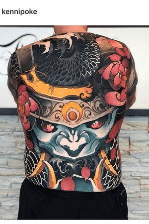 Take a minute and study this amazing back tattoo. It is actually a cover-up projekt. Really impressive work.