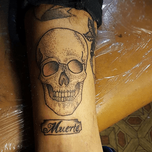 Citas y cotizaciones via facebook #inked #tattooartist #tattoo #tattooart #tattooblack #tatuaje #skulltattoo 
