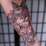 Tattoo by Hori Benny #HoriBenny #Awesometattoos #besttattoos #tattoodoapp #appartists #trendingtattoos #toptattoos #tattoodoappartists #oiran #geisha #kitsune #peony #flower #cherryblossom #ladyhead #cute