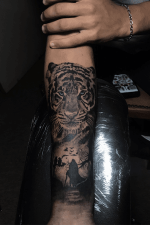 Tiger tattoo  #tatuaje #tattooist #tattooing #tattooink #tattooflash #tattooer #tattooshop #tattoomodel #tattoolover #tattooidea #tattoo2me  #tattootime #tattoist #instatattoo #tats #amazingink #tigertattoo #tiger #tigre 