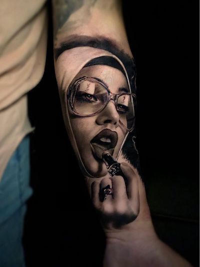 Tattoo by Ganga #Ganga #blackandgreyrealism #blackandgrey #realism #realistic #hyperrealism #portrait #ladyhead #babe #ysl #fashion #lady #lips #sunglasses