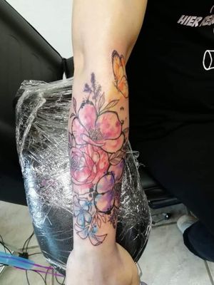 #tattooart #tattooartist #watercolortattoos#watercolortattoo #watercolortattooartist #flowertattoo #tattooidea#tattoodesign #colors#naturetattoo 