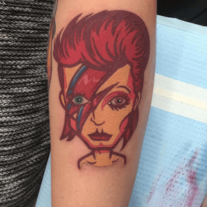 Illustrative David Bowie done on a forearm. #color #music 