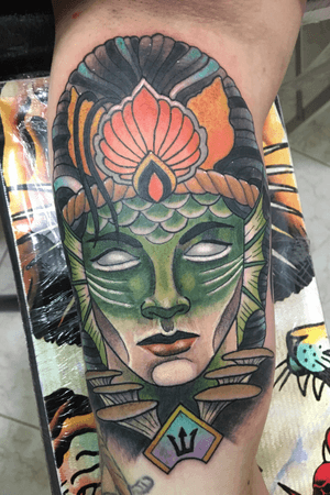 Sirena, tattoo neotradicional 