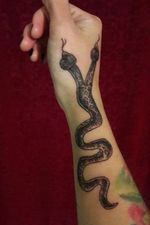 #snake #blackworktattoo #tattogirl 