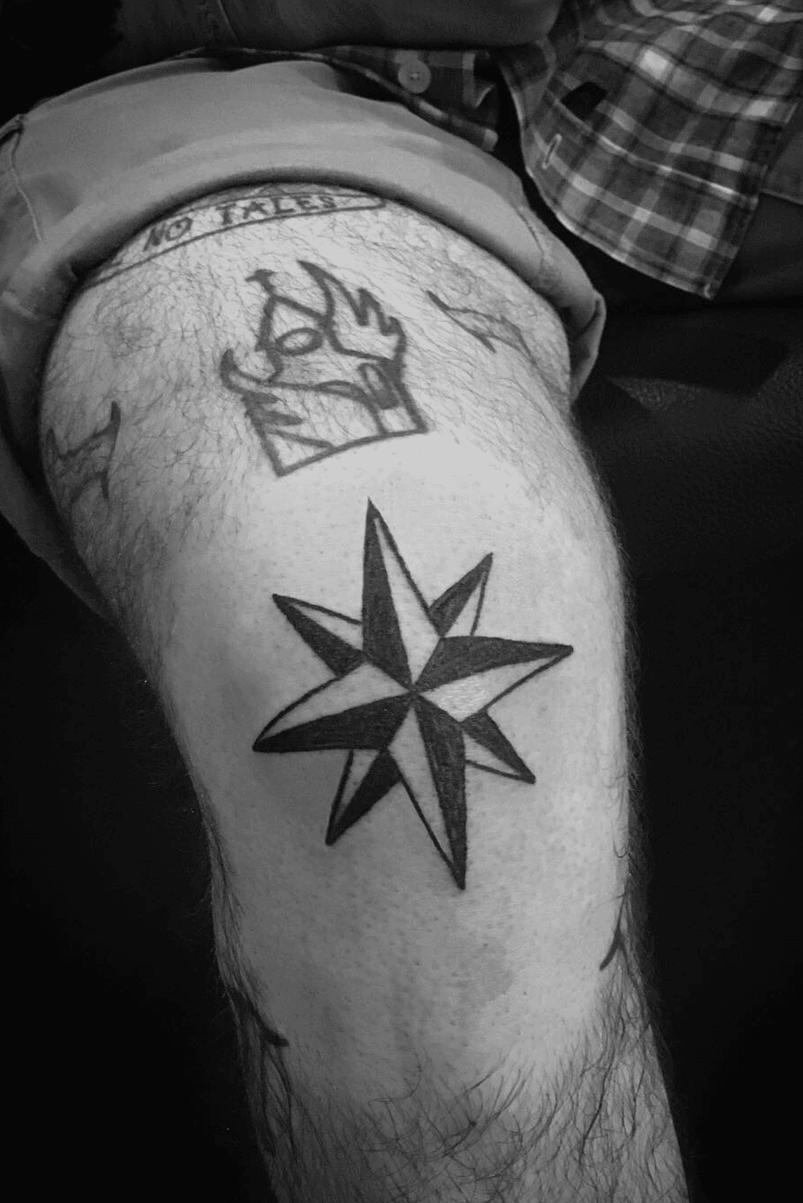 Nautical star on the kneecap by  Jimmy Tattoo Lawnton  Facebook