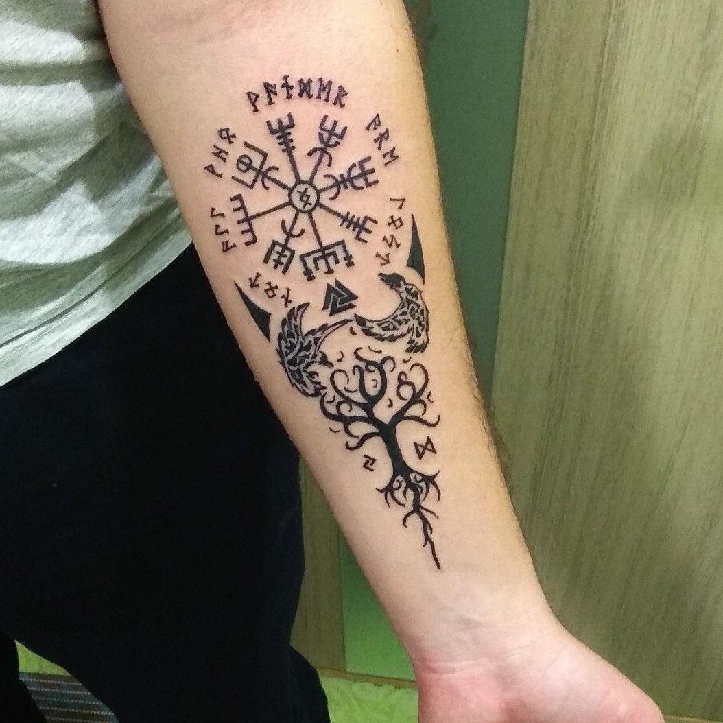Viking tattoo design for women  Wikinger tattoo Traditionelle wikinger  tattoos Nordische mythologie