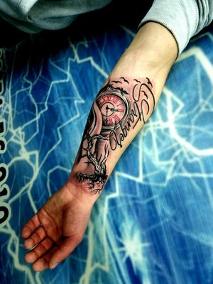 #clocktattoo #treetattoo #tattooartist #tattooartistmagazine #tattooart #tatoo #tato #tatuaje #tatuagem #tatu #ideatattoo #tattooidea 