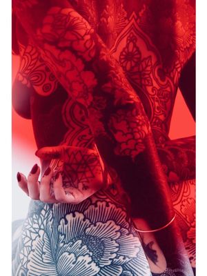 Celine aka inspiredtattooportaits photographed by Noor Datis #NoorDatis #NoorOne #tattoophotography #tattooart #fineart #tattoomodel