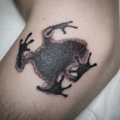 #frog #shadow #inkedmuscles #tattooandfitness #bodyandsoul #italiantattoer #tatuaggipadova #tatuaggi