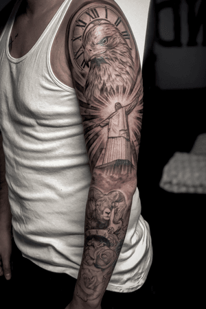 Nearly finished sleeve I was working on in the last months. #sleeve #blackandgrey #realism #eagle