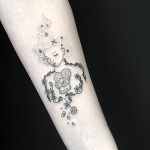 Tattoo by Emily Malice #EmilyMalice #ladyheadtattoos #ladyheadtattoo #ladyhead #lady #portrait #woman #beauty #linework #dotwork #stars #space #flower #floral #leaves #nature