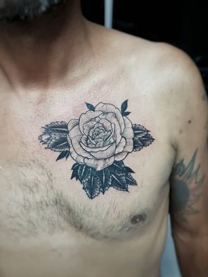 Cobertura do nosso amigo! 😍✍️ Faça já seu orçamento! (62) 9 9326.8279 #tattoo #ink #blackwork #tattoolife #Tatuadouro #love #inkedgirls #Tatouage #eletricink #igtattoo #fineline #draw #tattooing #tattoo2me #tattooart #instatattoo #tatuajes #rosestattoo #floral #flower #coverup #coveruptattoo #cobertura #tatuagem 