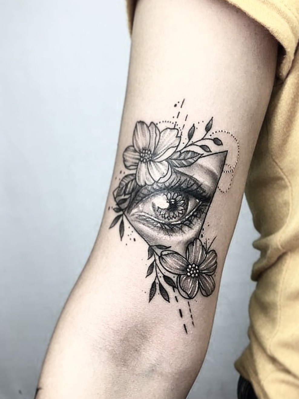 Tattoo uploaded by Ian Ocean • Horas disponibles. +56971503792 • Tattoodo Tattoo uploaded by Ian Ocean • Horas disponibles. +56971503792 • Tattoodo
