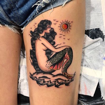 Tattoo by Joe Tartarotti #JoeTartarotti #traditionaltattoo #traditional #color #Italy #italiantattooartist #mermaid #ocean #sun