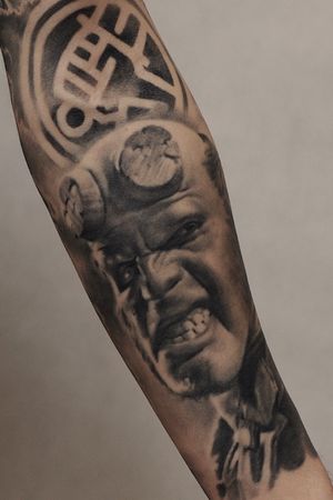 Hellboy, part of the sleeve #HellBoy#portait#blackandgrey#blackandgreytattoo#realistic