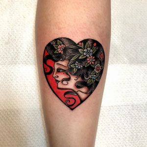 Tattoo by Joe Tartarotti #JoeTartarotti #traditionaltattoo #traditional #color #Italy #italiantattooartist #ladyhead #lady #heart #flower #floral