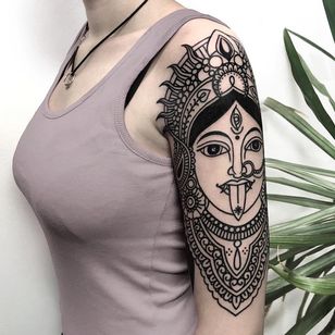 Tattoo by Helen Hitori #HelenHitori #Kalitattoos #kalithedestroyer #goddessKali #Hindu #HinduGoddess #deity #blackwork #linework #dotwork #crown #flower #floral #thirdeye