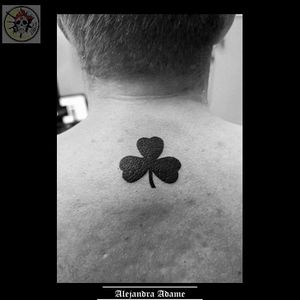 An Irish clover for this pleasant guy. ☘️🍺💕☘️🍺💕☘️💕🍺☘️💕🍺 #tattoo #tatuaje #tatouage #clovertattoo #tatuajedetrebol #tatuajetrebol #tatouagetrefle #clover #trebol #trefle #ferneyvoltaire #tattooferneyvoltaire #tattoodo #tattoolover #tattoolovers #blacktattoo #blackclover #blackclovertattoo