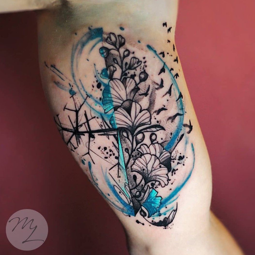 𝕸𝖊𝖑𝖎𝖘𝖘𝖆 𝖄𝖊𝖊  on Twitter Just got this beautiful ginkgo leaf  tattoo done on my inner right calf by tattoothemoon today I absolutely  love it Sharon thank you again   tattoothemoon 