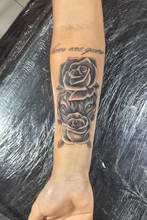 #tiger #roses #tattooart #tattooartist #tattoo2me 