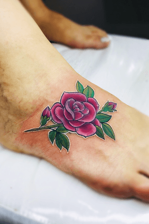 #colortattoo #tattooartist #tattooart #color #ink #inked #rosetattoo #rose 