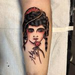 Tattoo by Joe Tartarotti #JoeTartarotti #traditionaltattoo #traditional #color #Italy #italiantattooartist #portrait #ladyhead #rose #flower