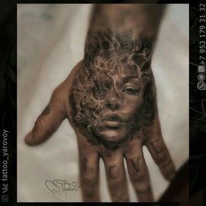 Realistic tattoo black and gray with the girl, smoke and skull. Реализм черно-серый с девушкой, дымом и черепом