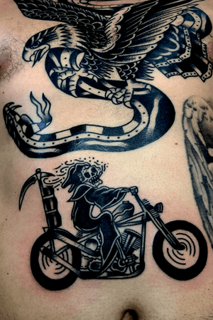 Reaper chopper fresh, eagle and snake healing/healed. #flash #bold #trad #traditional #traditionaltattoo #tattooartist #tattooart #bold #BoldTattoos #boldwillhold #classictattoos #vintage #goldcoastaustralia #australia 
